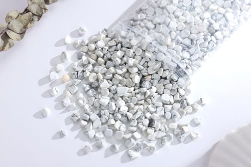 QINJIEJIE White Howlite Crystals Chips Natural Stone Gravel Bulk Crushed Rocks Pieces Polished Quartz Stone 0.55Lbs Decorative Fish Tank Pebbles Vase Filler Irregular Shaped Tumbled Gemstone for Home - color: White Howlite, size: 0.55 Pound