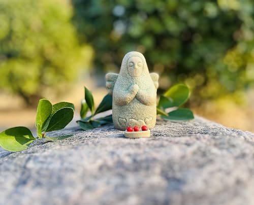 3.54in Praying Angel Statue, Goddess Hylia Statue, Resin Statue Fish Tank Decoration, Desk Game Room Decoration, Zelda Figure, Zelda Gift（Three Small Apples）