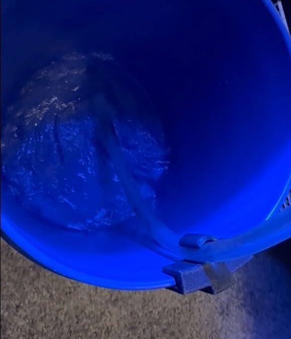 Bucket Buddie, 5 Gallon Bucket Clip for Siphon Tubing, Great for Wine, Beer, Aquarium & Hydroponic Use