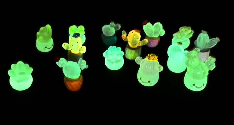 Geiomoo Luminous Mini Resin Accessories, Mixed Garden Model, Miniature Set for DIY Landscape Home Crafts Fish Tank Decors (14 Pcs)