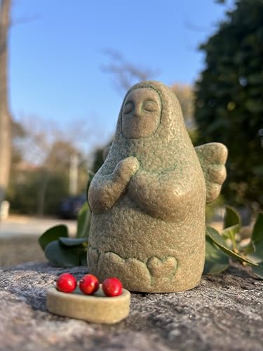 3.54in Praying Angel Statue, Goddess Hylia Statue, Resin Statue Fish Tank Decoration, Desk Game Room Decoration, Zelda Figure, Zelda Gift（Three Small Apples）