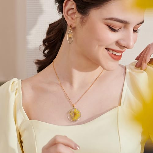 Transparent Flower Resin Charms Round Gold Edge Dried Floral Pendants Flat Round Clear Gold Foil Floral Charms for Necklace Bookmark Keychain Jewelry Making - color: Flower-7