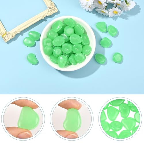 1 Box 100Pcs Glow in The Dark Pebbles Glowing Aquarium Rocks Fish Tank Gravel Luminous Resin Stones Green Decorative Nuggets for Garden Pathway Outdoor Driveway Pot Plants Bonsai Display - color: Green