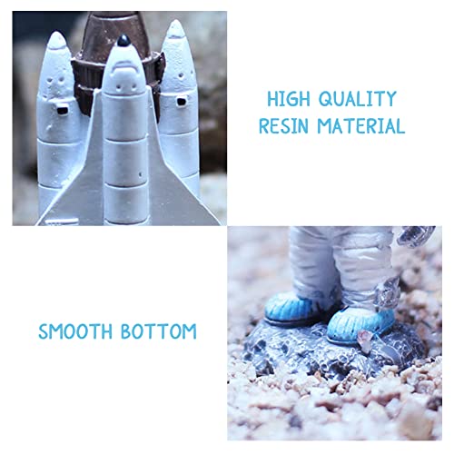 WAYUTO 2Pcs Space Astronaut Spacecraft Aquarium Decoration Astronaut Landscape Desktop Fish Tank Decor Spaceship Rocket Ornaments for Home Decoration
