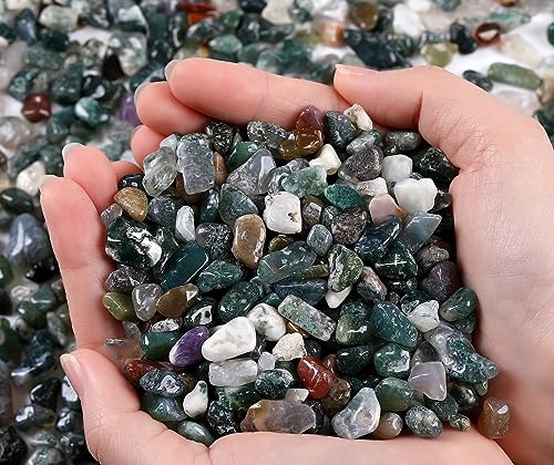 QINJIEJIE Aquatic Agate Crystals Chips Natural Stone Gravel Bulk Crushed Rocks Pieces Polished Quartz Stone 0.55Lbs Decorative Fish Tank Pebbles Vase Filler Irregular Shaped Tumbled Gemstone for Home - color: Aquatic Agate, size: 0.55 Pound