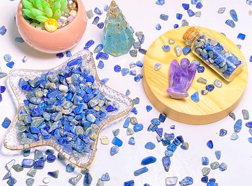 YATOJUZI Lapis Lazuli Aquarium Gravel Rocks Bulk Wholesale Tumbled Crystals Stones Chips Crushed Reiki Energy Balancing Gemstones for Planters Vase Filler Fountain Fish Tank Potted Decor 0.44LB - color: Lapis Lazuli, size: 0.44 Pound
