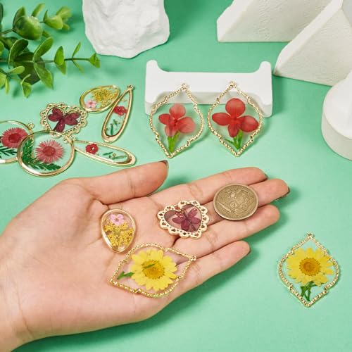 Transparent Flower Resin Charms Round Gold Edge Dried Floral Pendants Flat Round Clear Gold Foil Floral Charms for Necklace Bookmark Keychain Jewelry Making - color: Flower-4