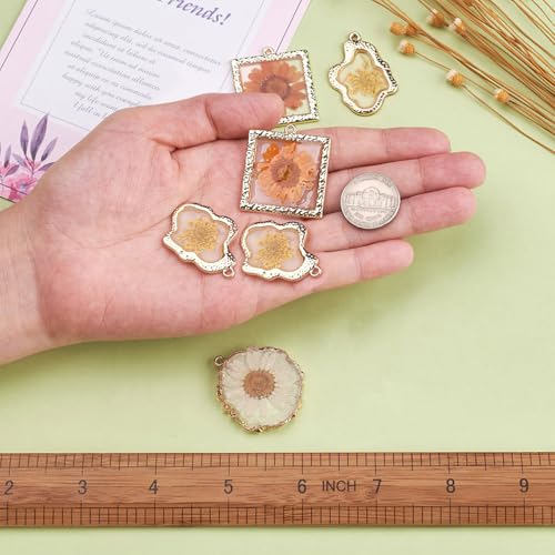 Transparent Flower Resin Charms Round Gold Edge Dried Floral Pendants Flat Round Clear Gold Foil Floral Charms for Necklace Bookmark Keychain Jewelry Making - color: Flower-10