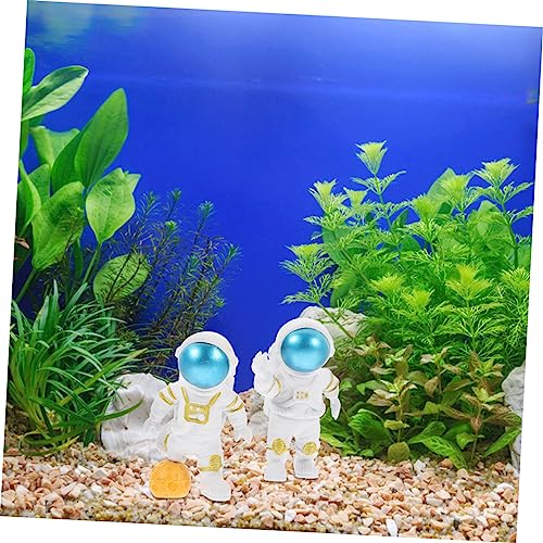4Pcs Astronaut Figurine Space Theme Fish Tank Decor Desktop Decoration Tabletop Adornment Home Astronaut Sculpture Outer Space Ornament for Room