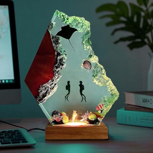 Handmade 3D Ocean Resin Lamp - USB Powered Resin Ocean Night Light with Wooden Base, Variable Lights, Scuba Diver Gifts, Diving Enthusiast Collectibles, Unique Birthday Holiday Gifts for Men & Women - color: Scuba Diver-1, size: M