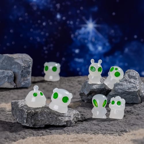 30pcs Mini Resin Alien Variety Tiny Alien Figures Miniature Little Small Animals Figurines Bulk for Micro Fairy Garden Landscape Accessories Hide Crafts Decor Aquarium
