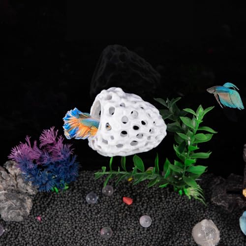 Small Fish and Shrimp Habitat Fish Hideouts Aquariums Decoration with Suction Cup Design Shetler Cave House for Breeding Aquariums Decors