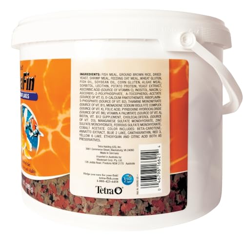 Tetra Goldfish Flakes, Nutritionally Balanced Diet For Aquarium Fish, Vitamin C Enriched Flakes, 4.52 lbs oz - size: 4.52 Pound (Pack of 1)