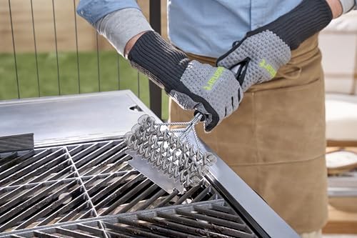 Cuisinart Triple Coil Brush, 17” Stainless Steel Grill Brush with Wide Scraper for All Grates, Bristle Free Grilling Accessory for Worry Free Cleaning, Perfect for BBQs, Cookout & Tailgate Cleaning - size: 17" Triple Coil Grill Brush