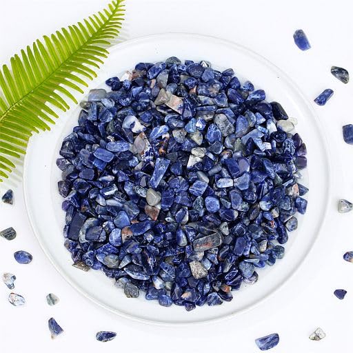 YATOJUZI Blue Sodalite 1LB Aquarium Gravel Rocks Bulk Wholesale Tumbled Crystals Stones Chips Crushed Reiki Energy Balancing Gemstones for Planters Vase Filler Fountain Fish Tank Potted Decor - color: Blue Sodalite, size: 1 Pound
