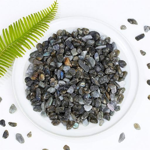 YATOJUZI Labradorite 1LB Aquarium Gravel Rocks Bulk Wholesale Tumbled Crystals Stones Chips Crushed Reiki Energy Balancing Gemstones for Planters Vase Filler Fountain Fish Tank Potted Decor - color: Labradorite, size: 1 Pound