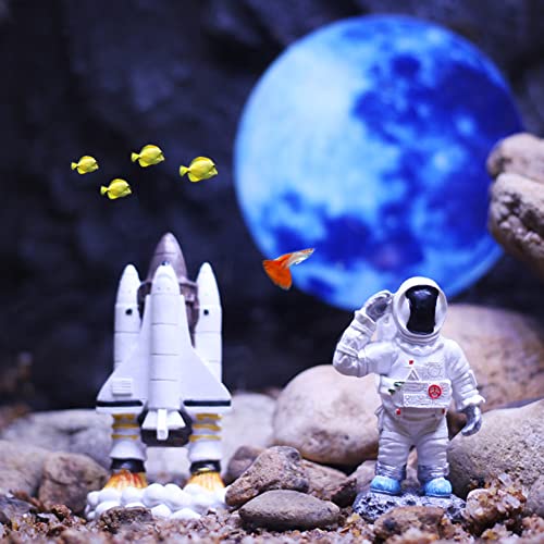 WAYUTO 2Pcs Space Astronaut Spacecraft Aquarium Decoration Astronaut Landscape Desktop Fish Tank Decor Spaceship Rocket Ornaments for Home Decoration
