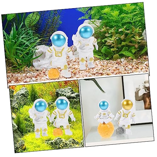4Pcs Astronaut Figurine Space Theme Fish Tank Decor Desktop Decoration Tabletop Adornment Home Astronaut Sculpture Outer Space Ornament for Room